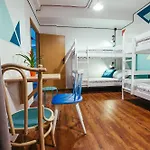 Hipstel Hostel *